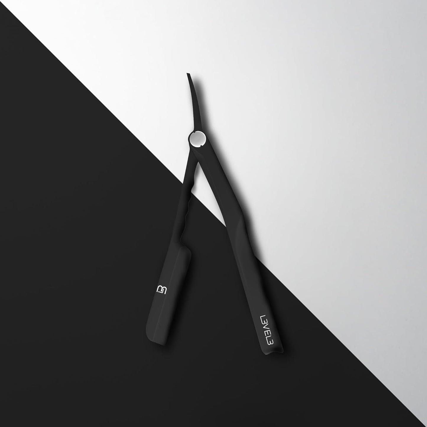 Milly Razor - Fast and East to Assemble - Excellent Grip and Control - Straight Razor Holder- Level Three Razor Holder Black