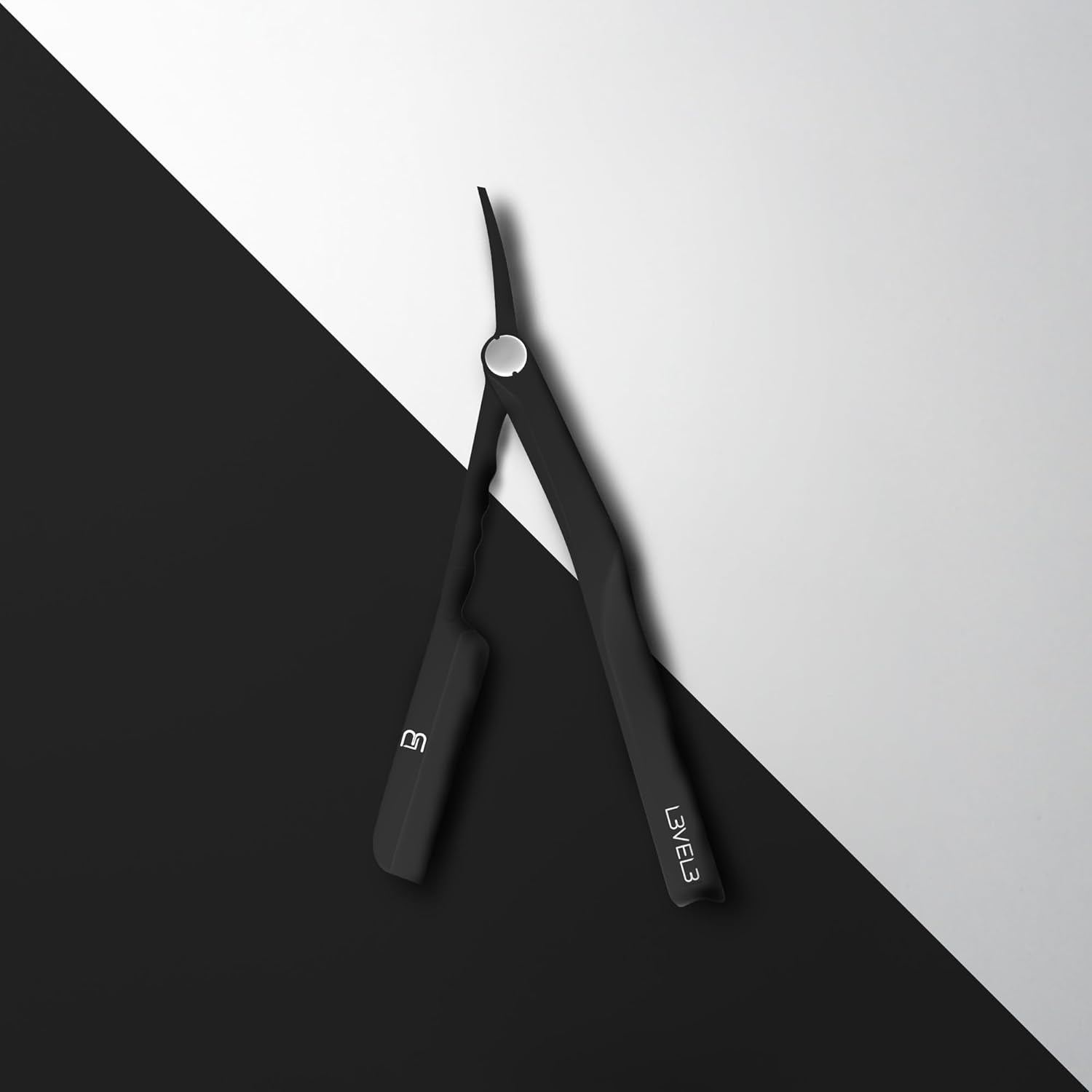 Milly Razor - Fast and East to Assemble - Excellent Grip and Control - Straight Razor Holder- Level Three Razor Holder Black